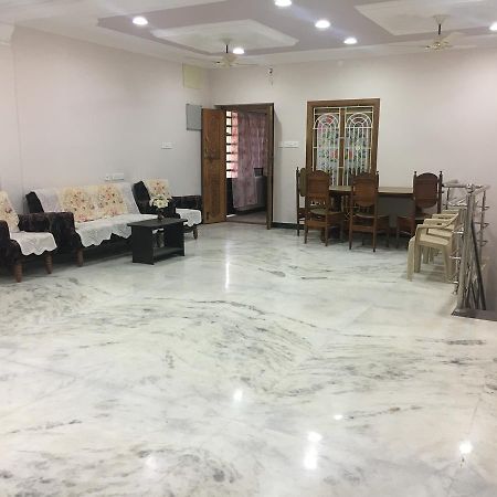 Pleasant Stay Tiruchirappalli Esterno foto